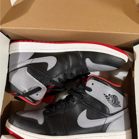 Nike Air Jordan Retro 1 - Picture 10 of 10